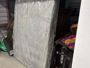 10 x 15 storage unit in Clifton Heights, PA