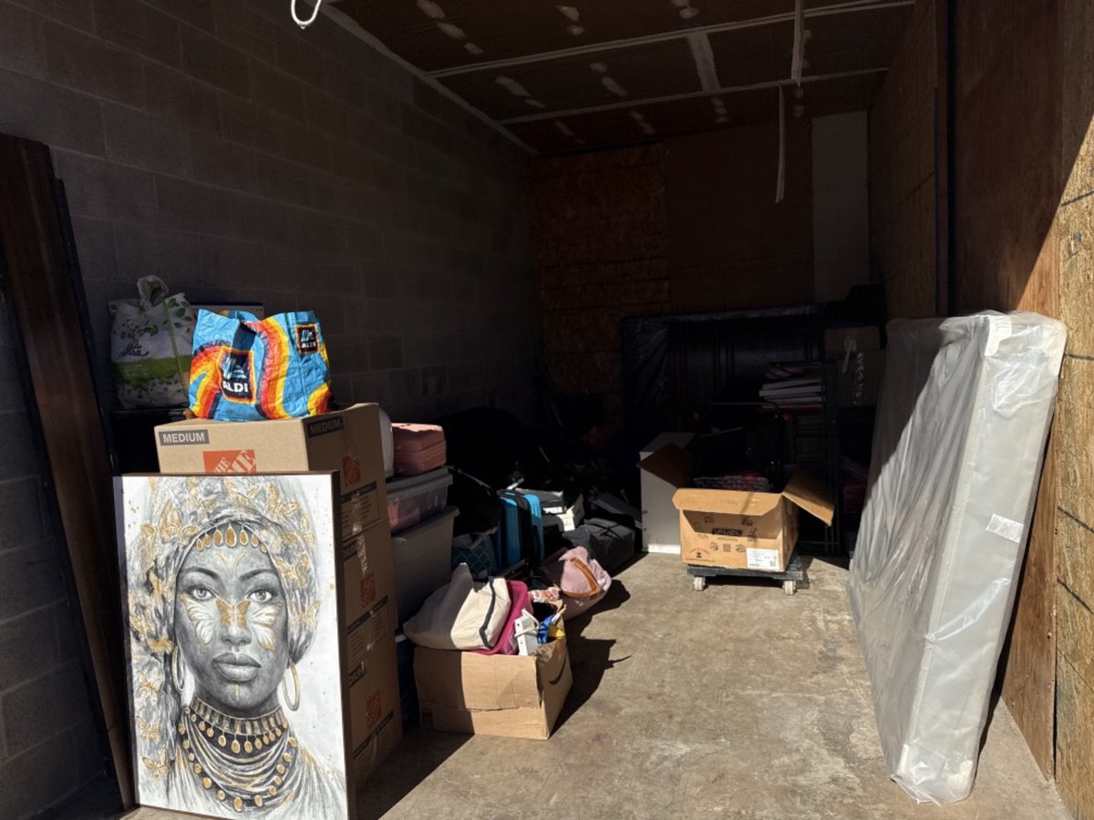 10 x 20 storage unit in Baltimore, MD