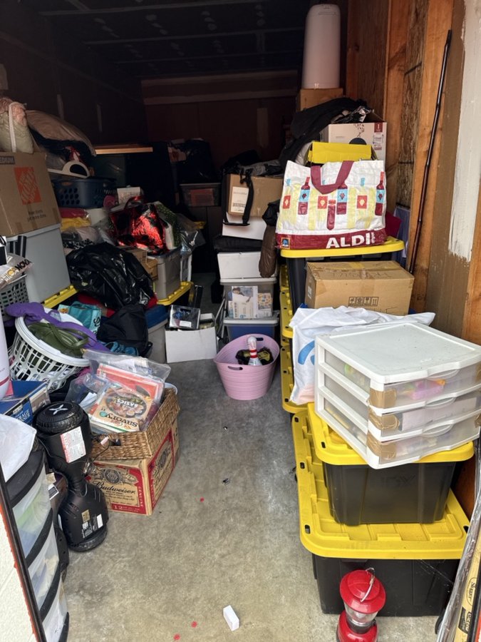 10 x 30 storage unit in Baltimore, MD
