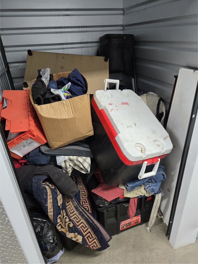 5 x 5 storage unit in Jacksonville, FL