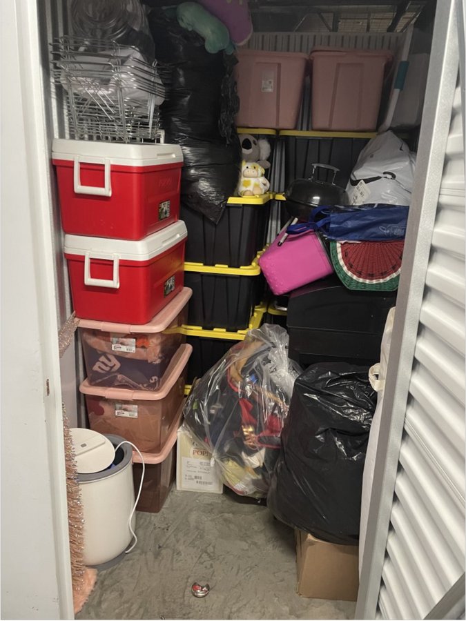 5 x 7 storage unit in Queens, NY