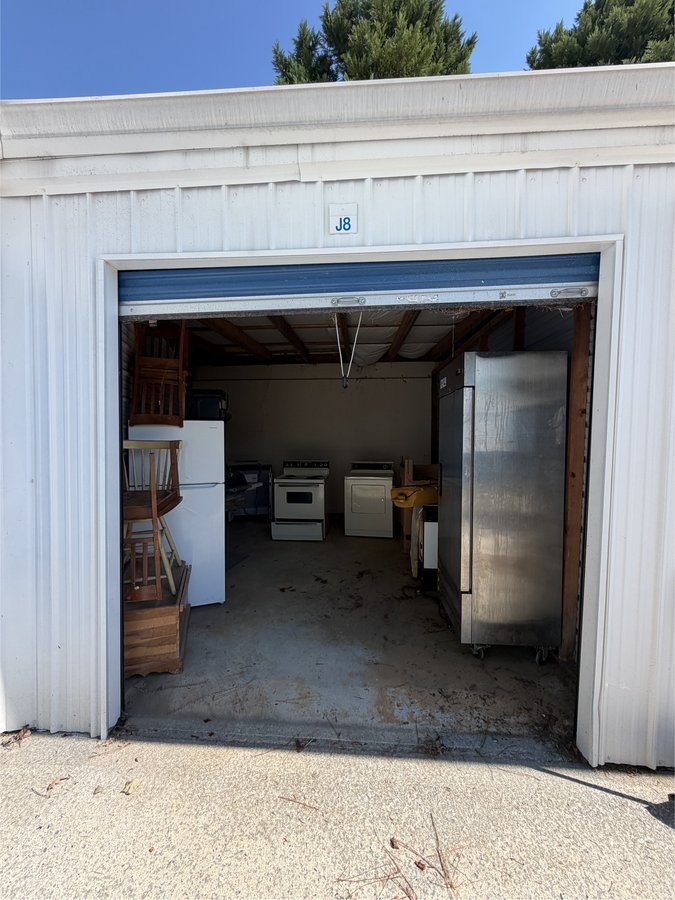 15 x 17 storage unit in Anniston, AL