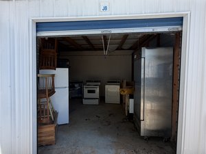 15 x 17 unit in Anniston