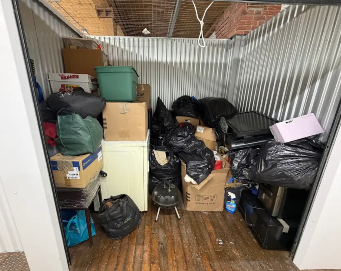 6 x 10 storage unit in Haverhill, MA
