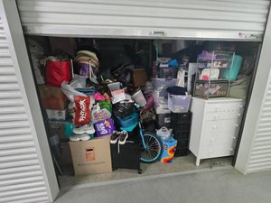 10 x 10 unit in Houston