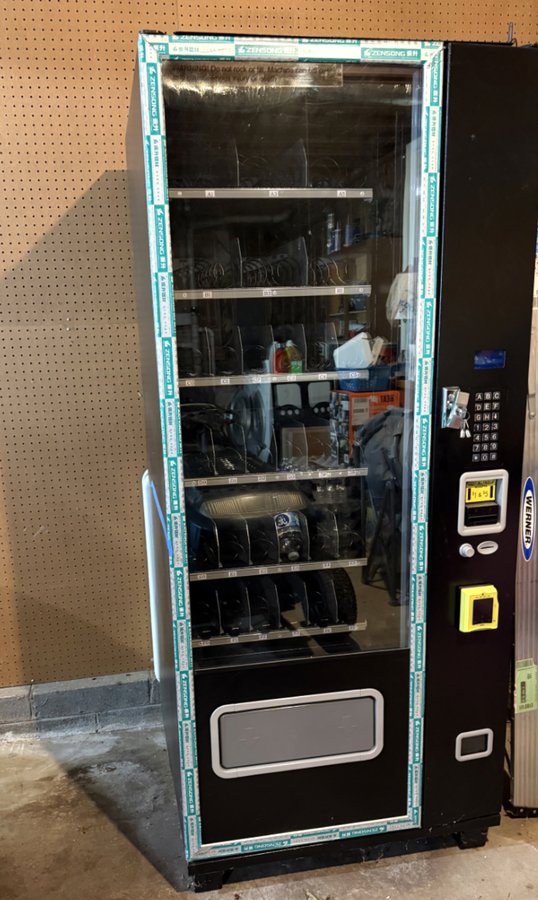 20 x 22 storage unit in Marietta, GA