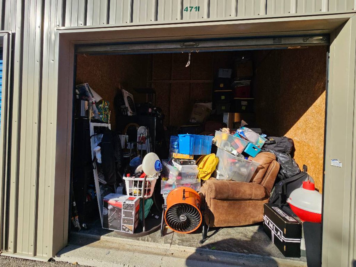 10 x 10 storage unit in New Albany, IN