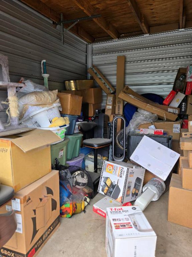 10 x 12 storage unit in San Antonio, TX