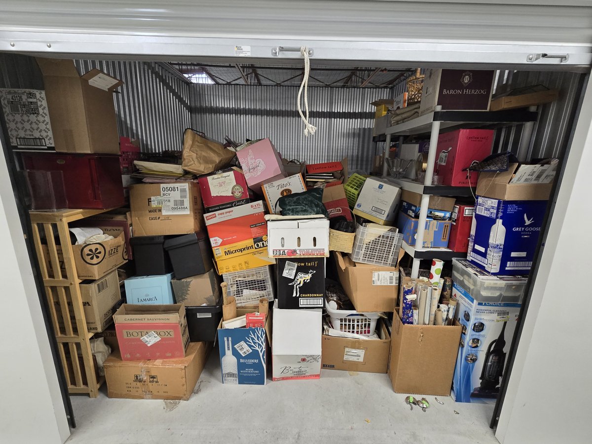 20 x 10 storage unit in Pikesville, MD
