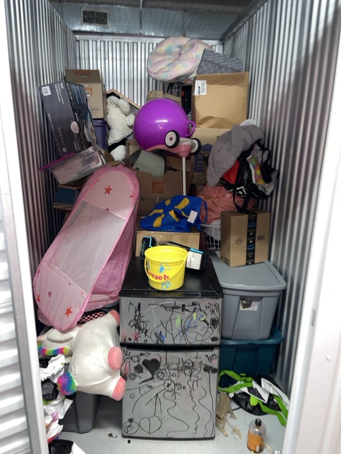 5 x 10 storage unit in Rochelle Park, NJ