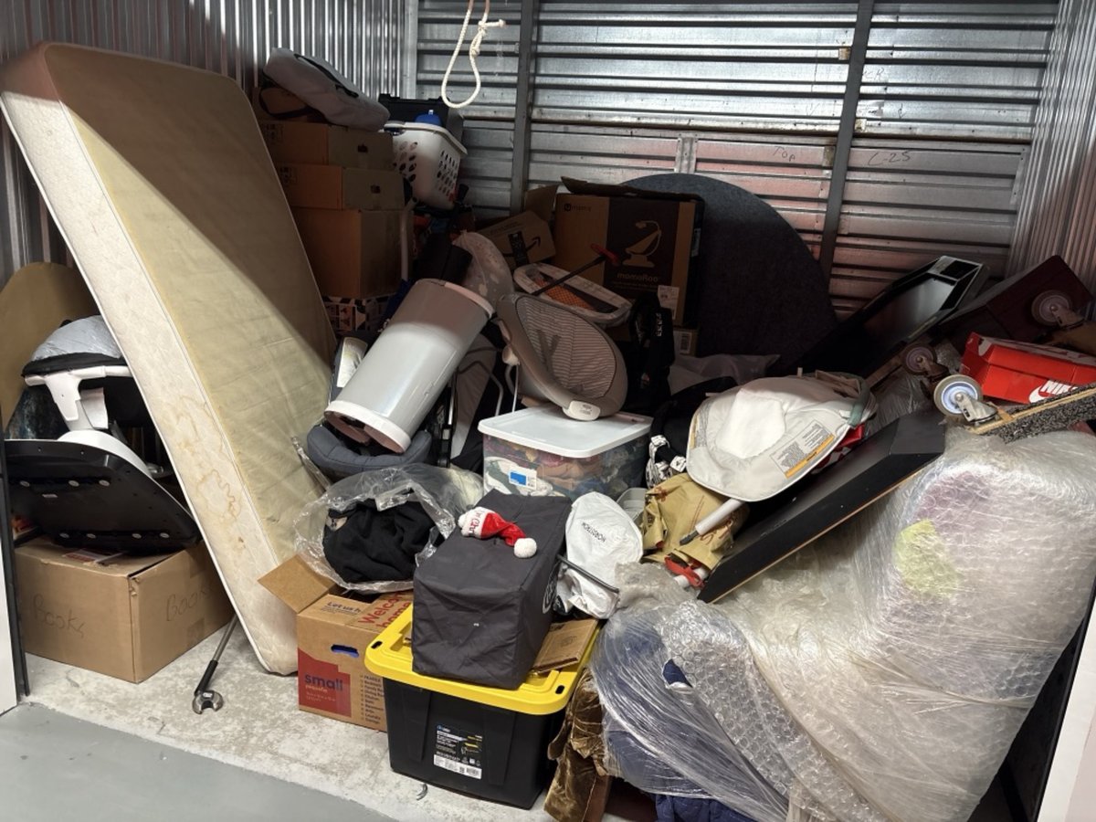 10 x 10 storage unit in Rochelle Park, NJ