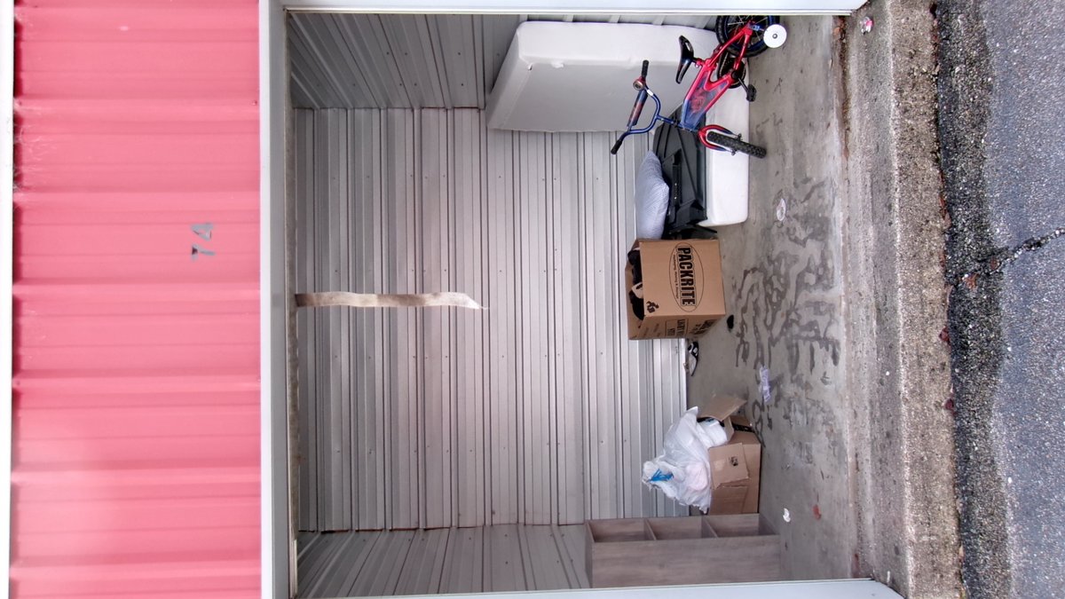 10 x 10 storage unit in Saraland, AL
