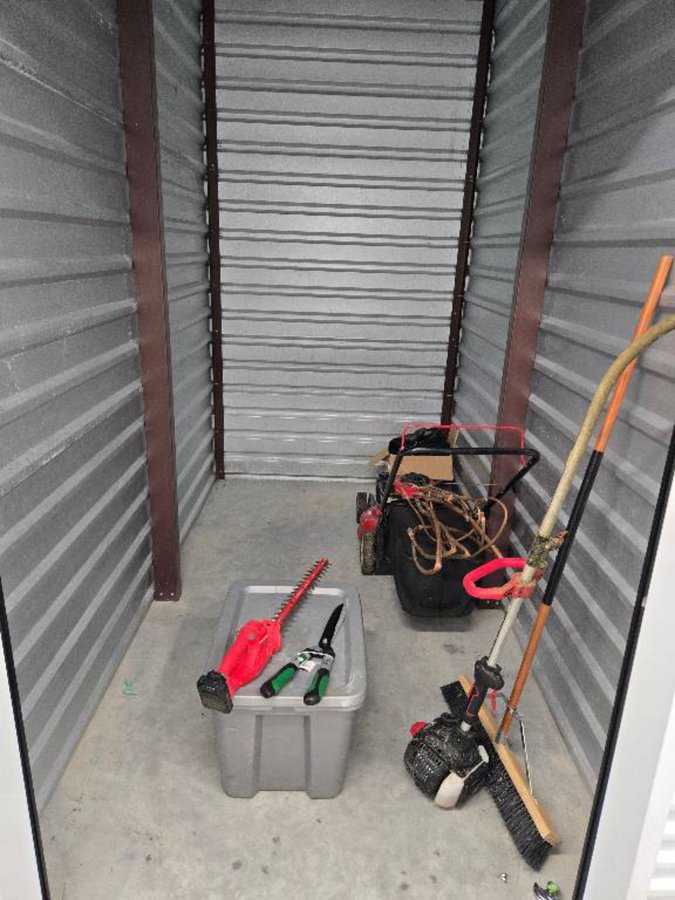 5 x 10 storage unit in San Antonio, TX