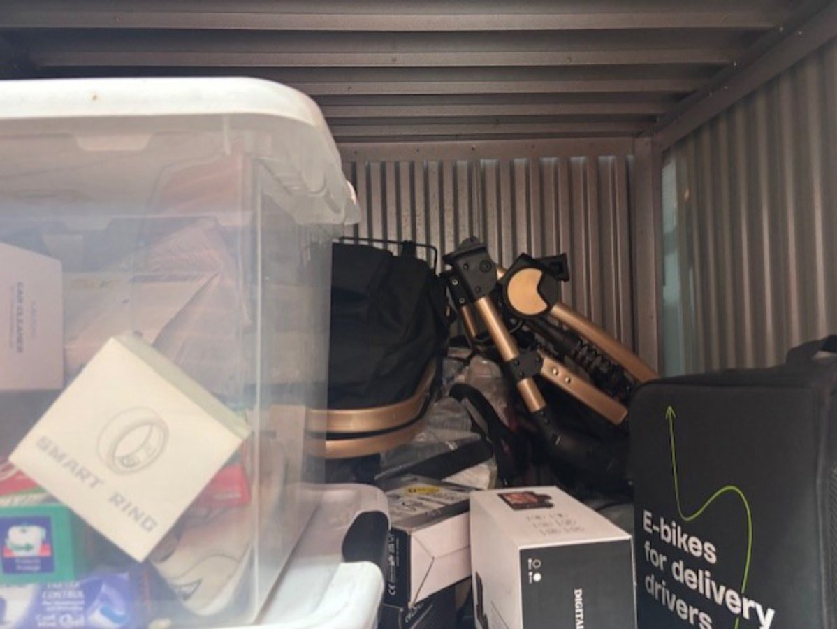 5 x 5 storage unit in Long Island City, NY
