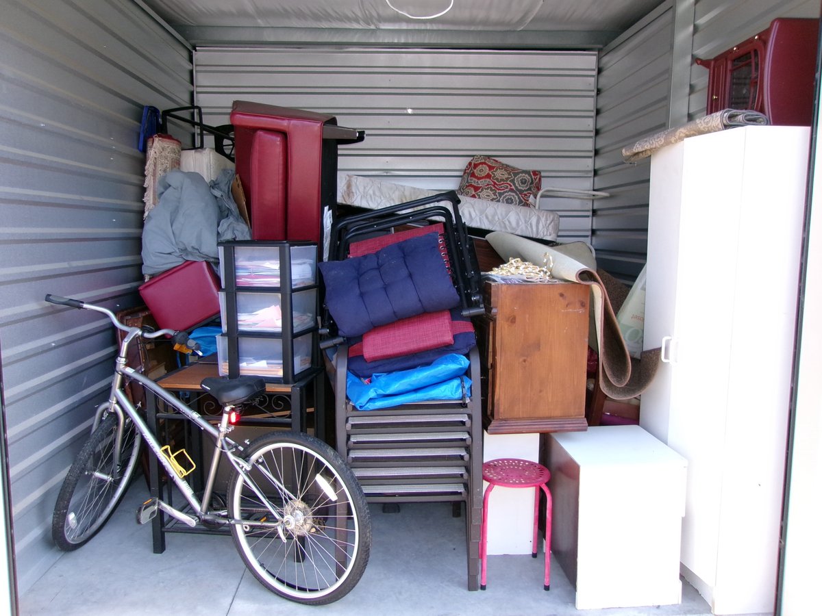10 x 10 storage unit in Middlefield, CT