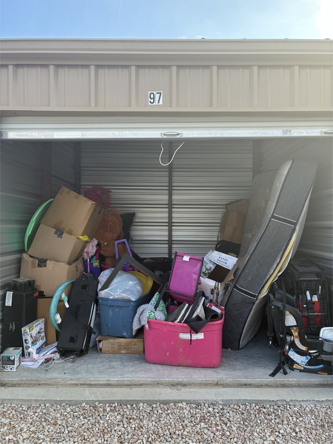 10 x 10 storage unit in Warrensburg, MO