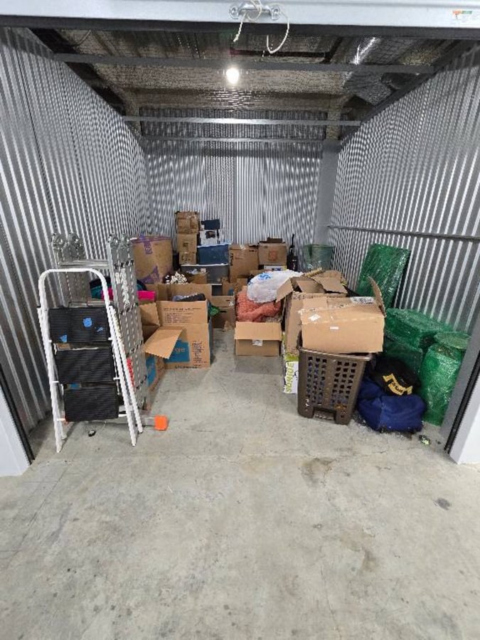 10 x 12 storage unit in Largo, MD
