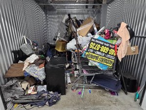 10 x 12 storage unit in Largo, MD