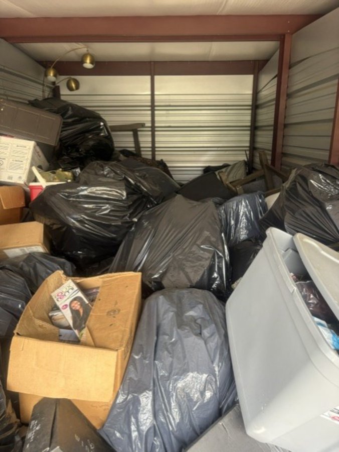 10 x 20 storage unit in Mobile, AL