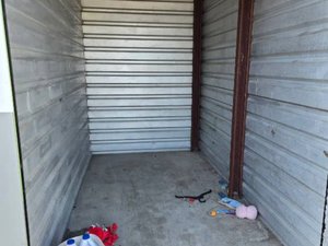 5 x 10 unit in San Antonio