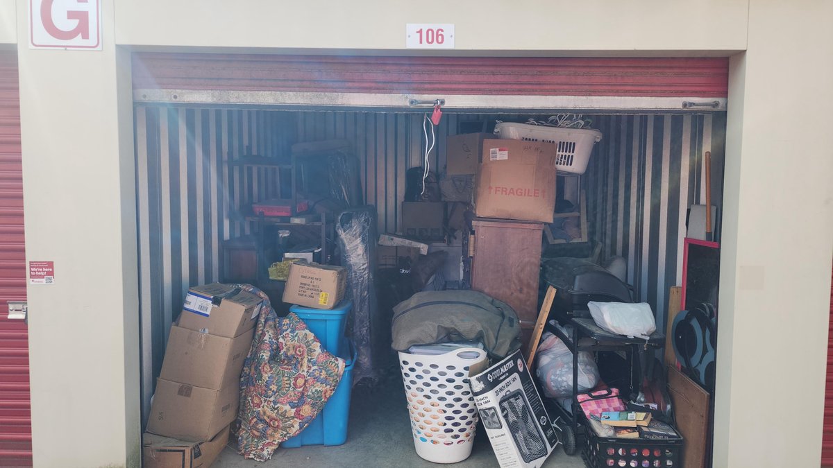 10 x 15 storage unit in Durham, NC