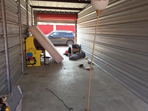 9 x 30 unit in Pearland