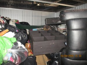 10 x 12 unit in Austell