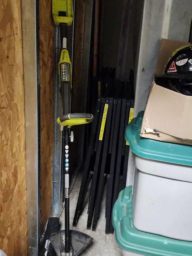 5 x 10 storage unit in Estacada, OR