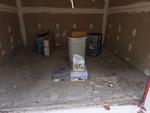 10 x 10 unit in Salisbury