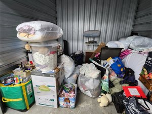 10 x 10 unit in Matawan