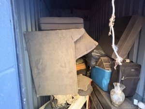 5 x 10 unit in Newington