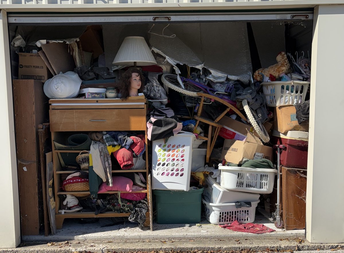 10 x 10 storage unit in Rockford, IL