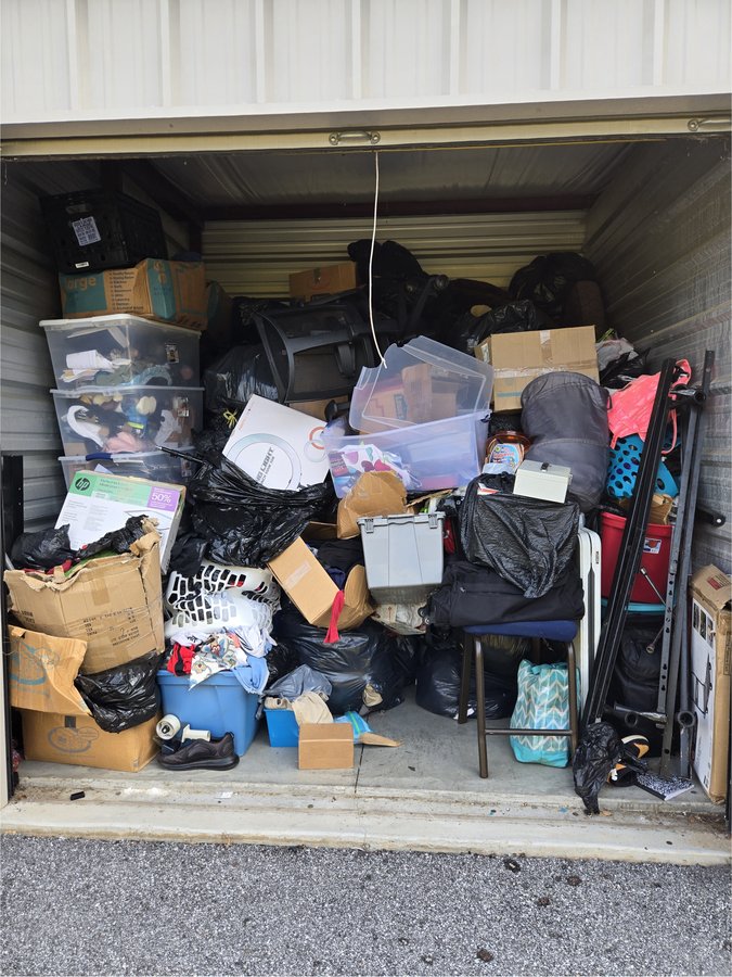 10 x 10 storage unit in Decatur, GA