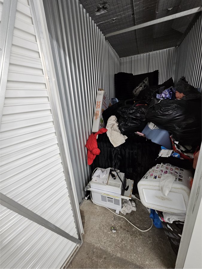 5 x 10 storage unit in Albany, NY