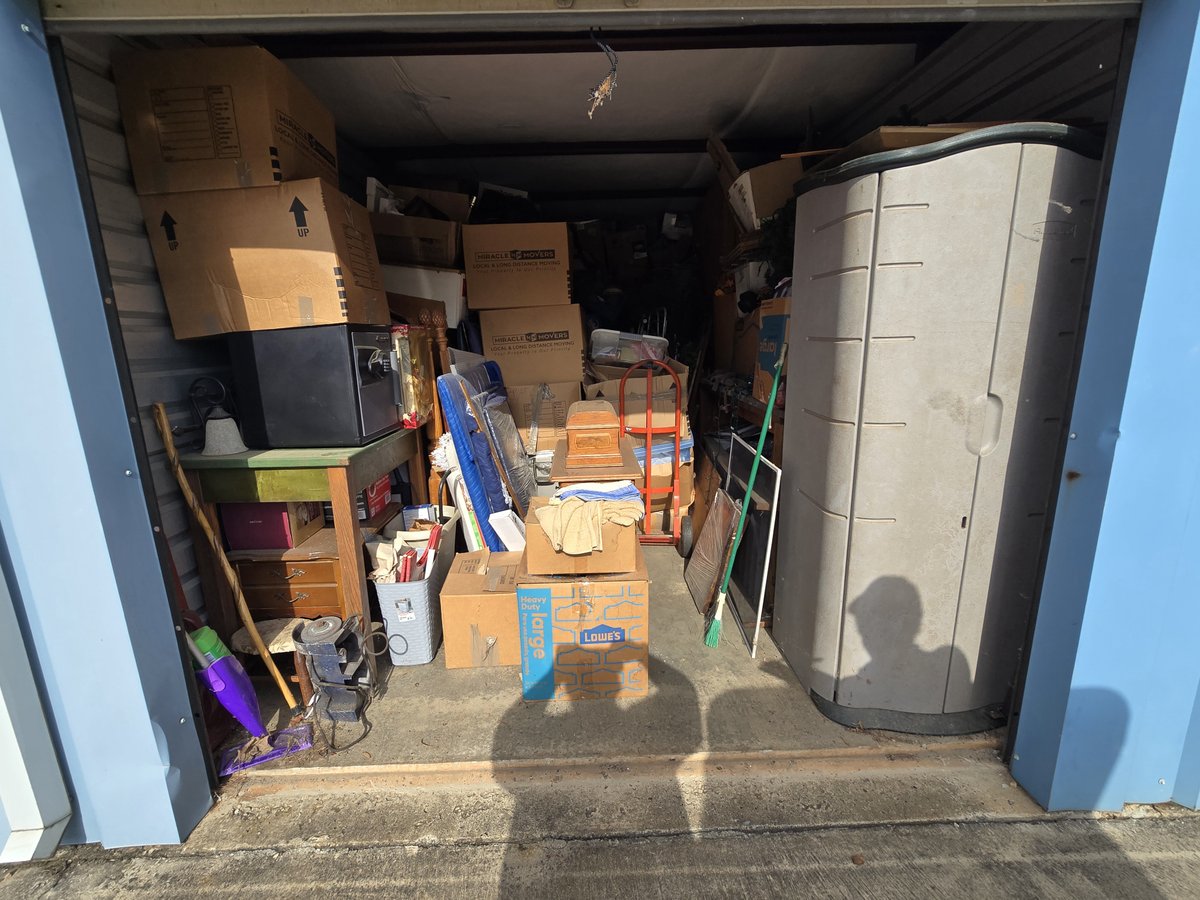 10 x 20 storage unit in Iron Station, NC