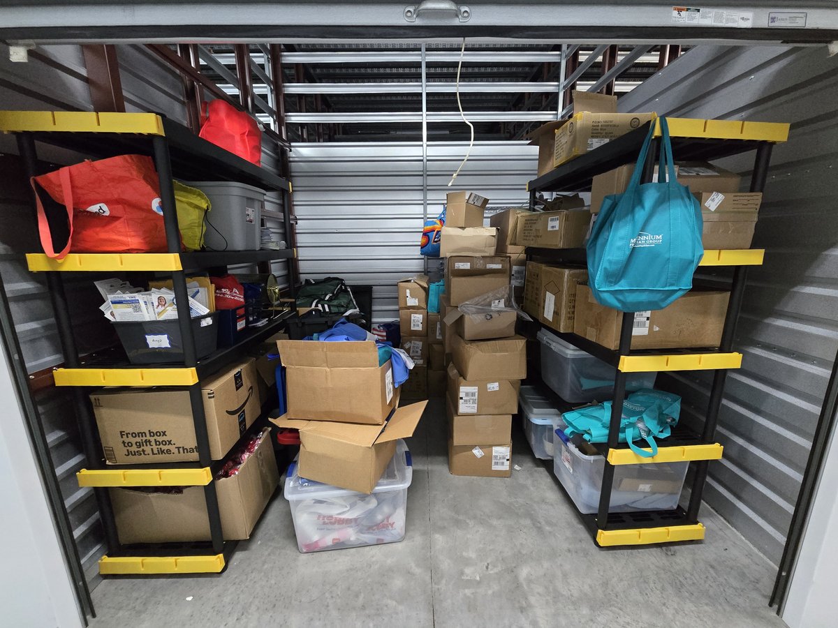 10 x 10 storage unit in Thonotosassa, FL