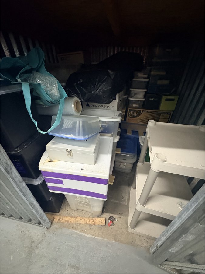5 x 5 storage unit in Dania, FL
