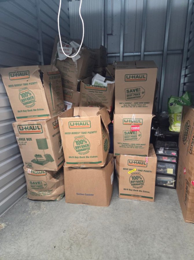 10 x 7 storage unit in Capitol Heights, MD