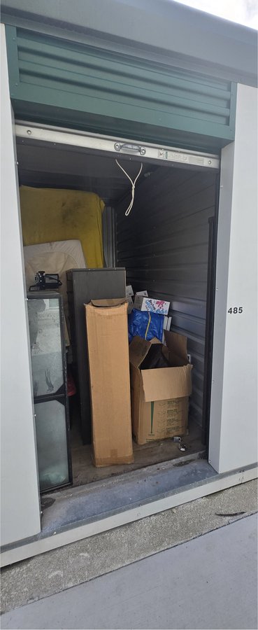 5 x 10 storage unit in Chicago, IL