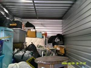 10 x 20 unit in Daphne