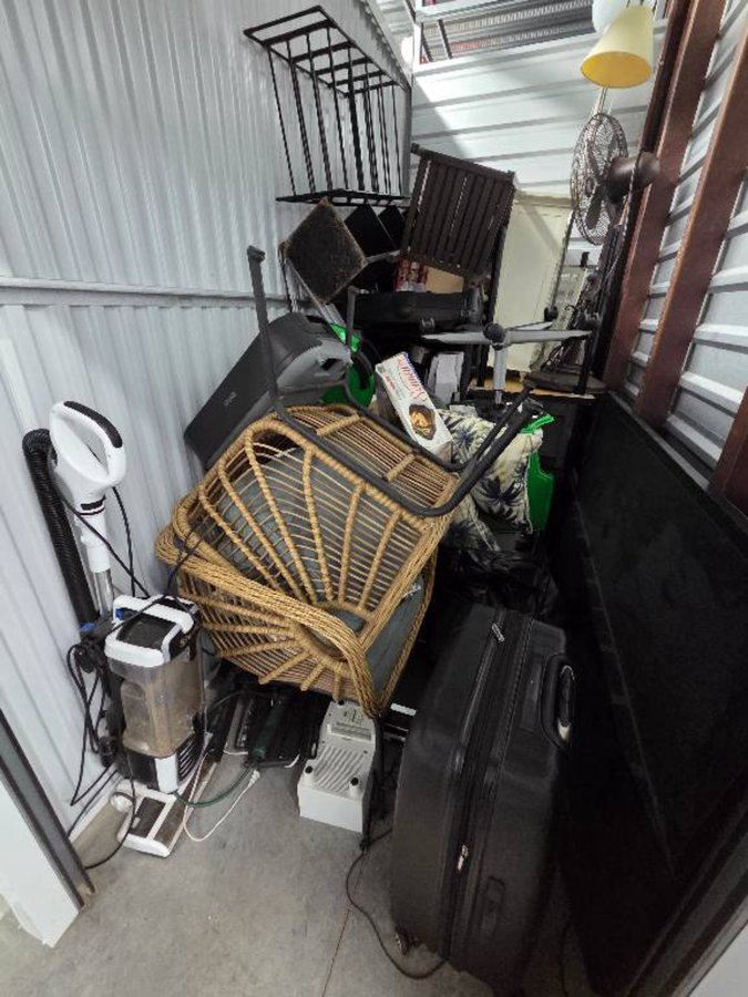 5 x 10 storage unit in Tallahassee, FL