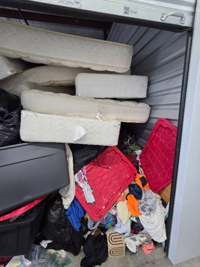 10 x 15 storage unit in Tallahassee, FL