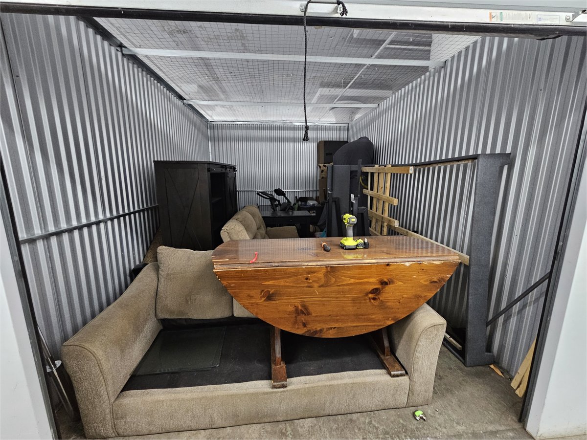 10 x 15 storage unit in Albany, NY