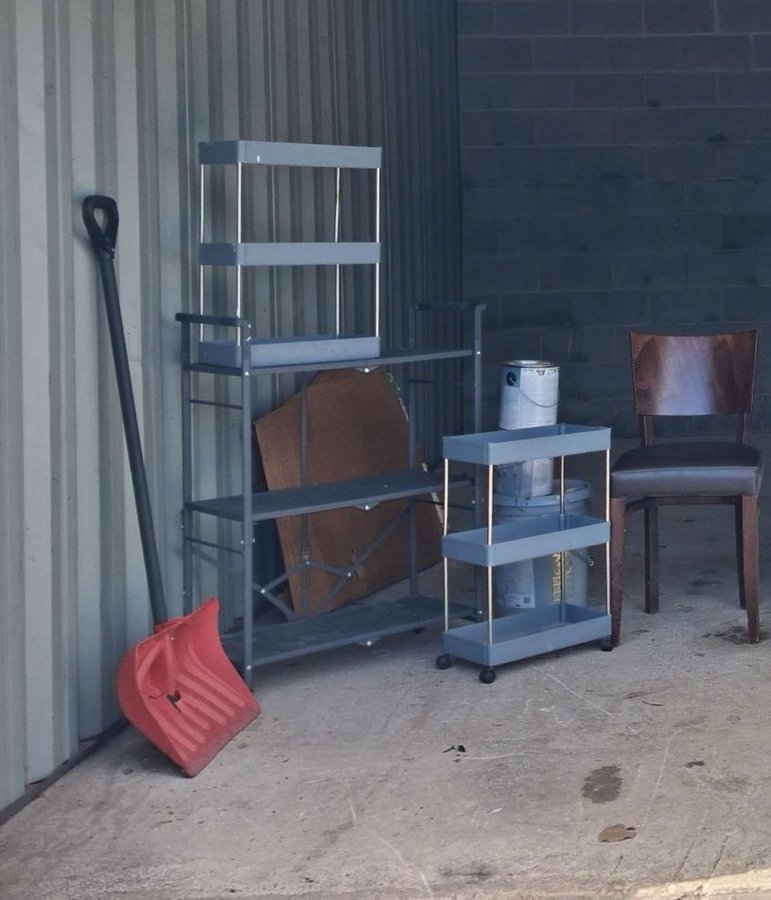 10 x 20 storage unit in Troy, MI