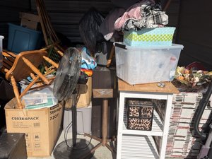 10 x 10 storage unit in Wixom, MI