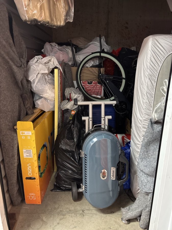 10 x 15 storage unit in Norristown, PA