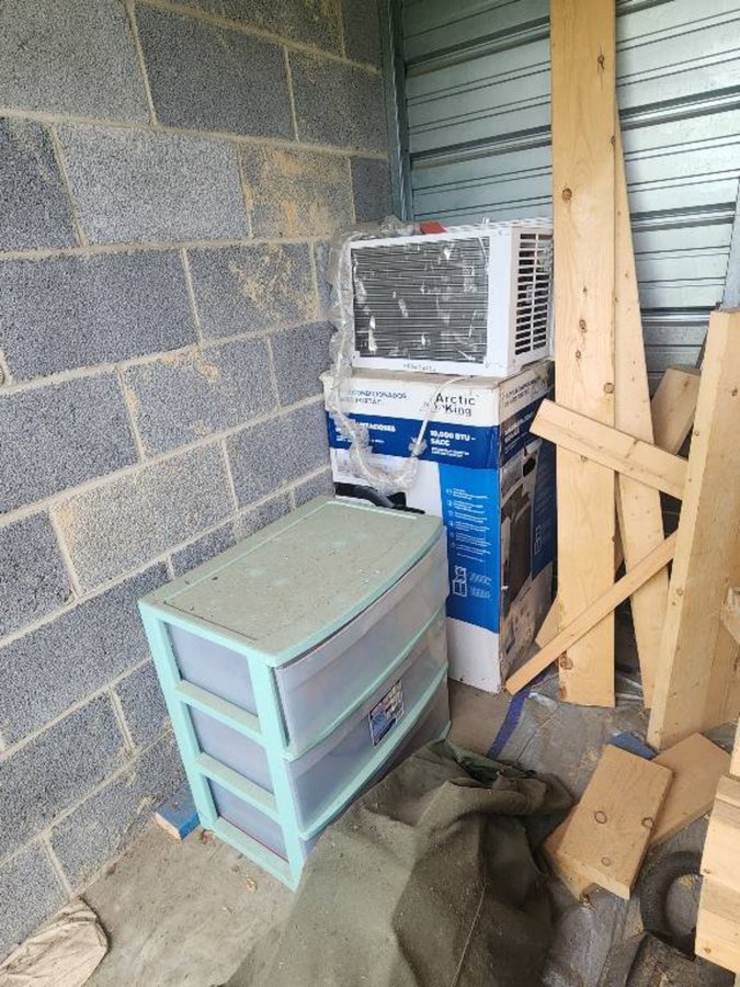 10 x 7 storage unit in Landover, MD