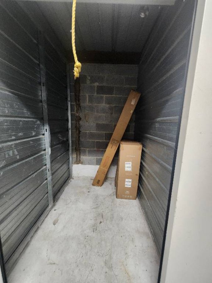 5 x 7 storage unit in Landover, MD
