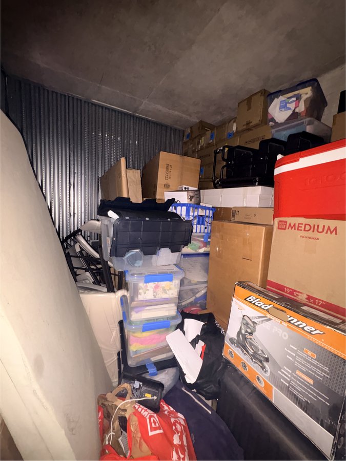 10 x 15 storage unit in Dania, FL
