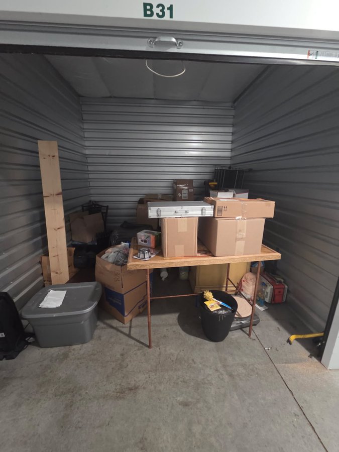 10 x 10 storage unit in Reno, NV